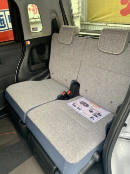 新型　ムーヴキャンバスストライプス　車内　新車展示　試乗車　